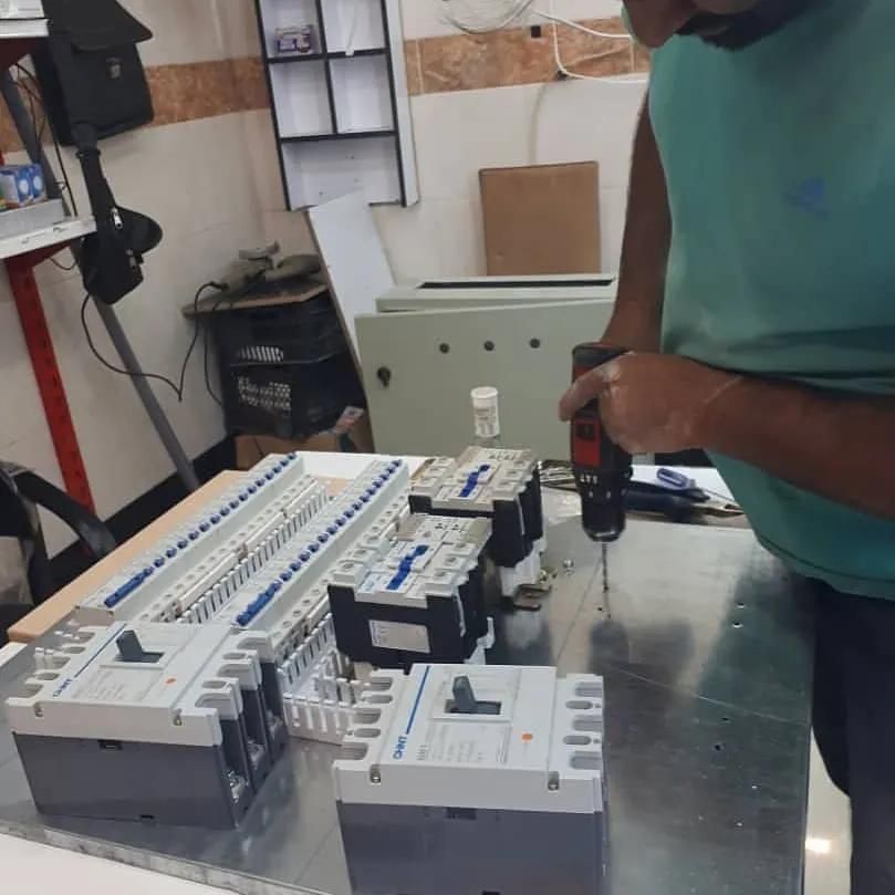 برقکار صنعتی و ساختمانی  مناطق اهواز و بیرون شهر|خدمات پیشه و مهارت|اهواز, کیانپارس |دیوار