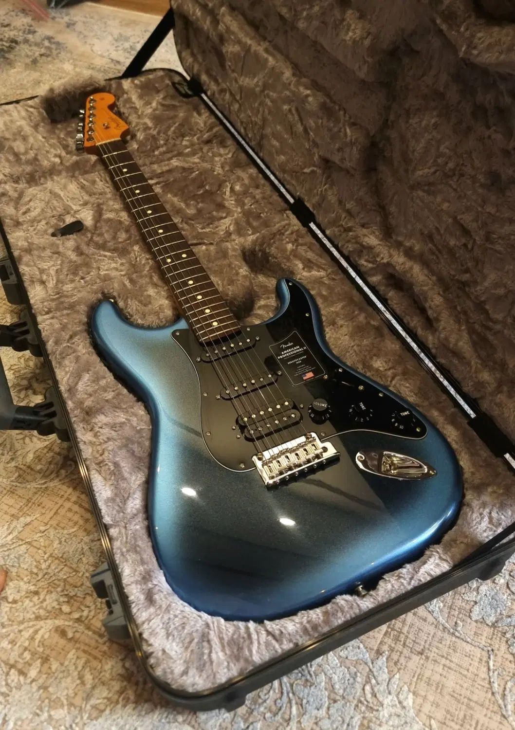 گیتار الکتریک Fender Dark knight|گیتار، بیس، امپلیفایر|تهران, درختی|دیوار