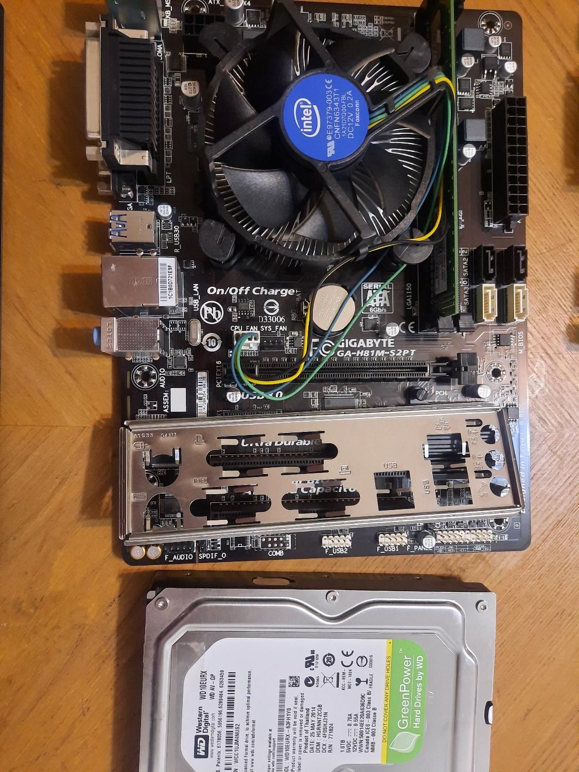 Mb giga cpu g3250 intel ram 4g ddr3|قطعات و لوازم جانبی رایانه|تهران, بهار|دیوار