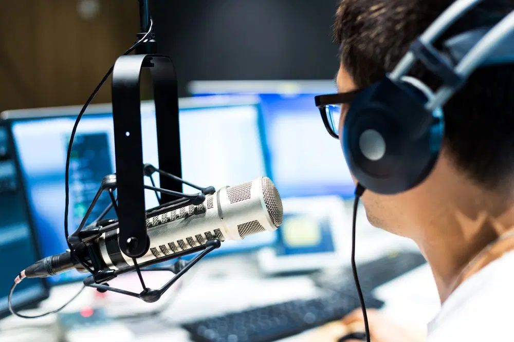 آموزش فن بیان و گویندگی|خدمات آموزشی|اصفهان, نقش جهان|دیوار