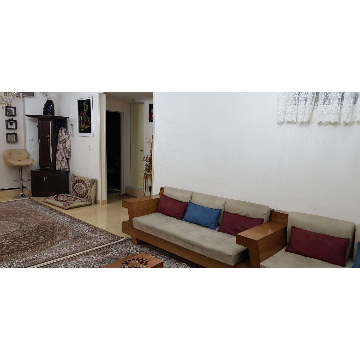 اجاره  ۱۰۰ متری ۲ خواب حصارک بالا پارکینگ اختصاصی|اجارهٔ آپارتمان|کرج, حصارک بالا|دیوار