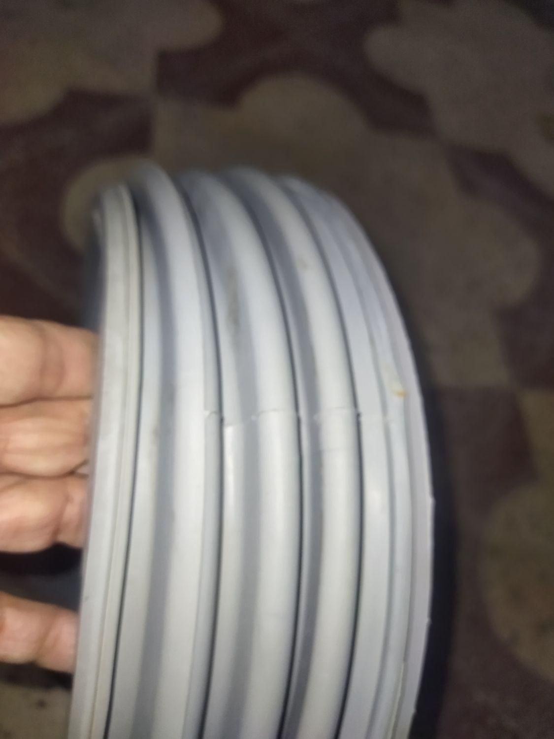 تعدادی قطعه هایی از لباسشویی آزمایش مدل 2001|ماشین لباسشویی و خشککن لباس|کازرون, |دیوار