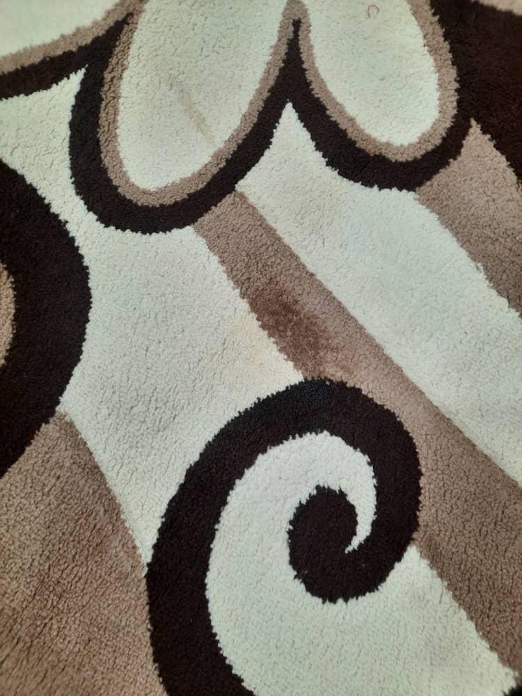 گلیم فرش سالم بدون هیچ گونه پارگی|فرش|دزفول, |دیوار