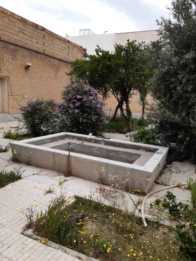 خانه ۲۰۰ متری ۴ خوابه بر خیابان قدس، عدم معاوضه|فروش خانه و ویلا|نجف‌آباد, قدس|دیوار