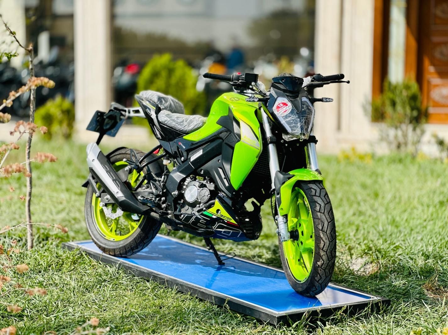 بنلی 180 مدل 403 اقساط نقد|موتورسیکلت|مشهد, سجادیه|دیوار