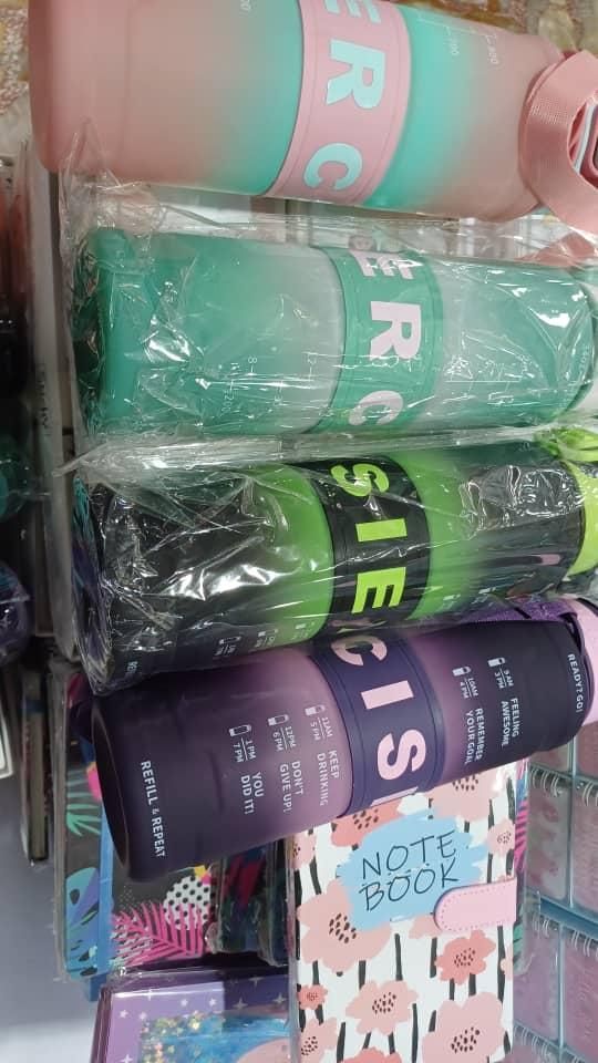 انواع ظروف آب قمقمه دبه گالن ظرف آبسردکن وآب تصفیه|ظروف نگهدارنده، پلاستیکی، یکبارمصرف|شیراز, میانرود|دیوار