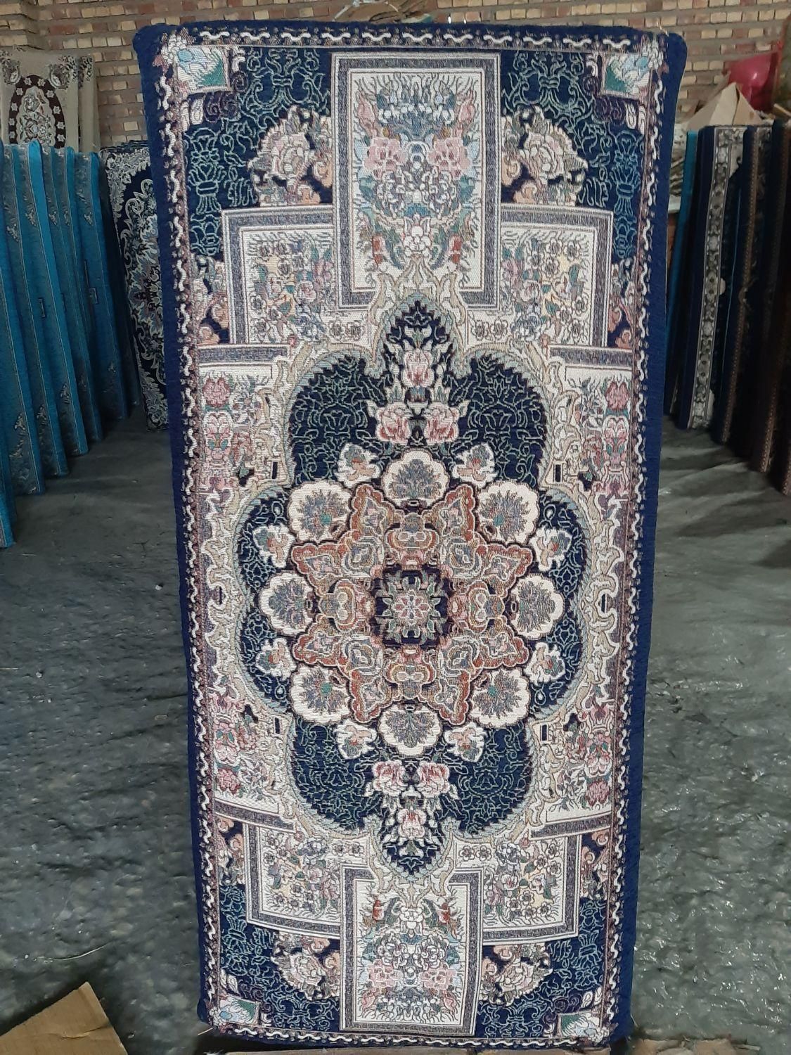 پشتی سنتی مخمل.شنل.فرشی۱۲۰۰شانه۵۰۰شانه.شاه نشین|پشتی|آق قلا, |دیوار