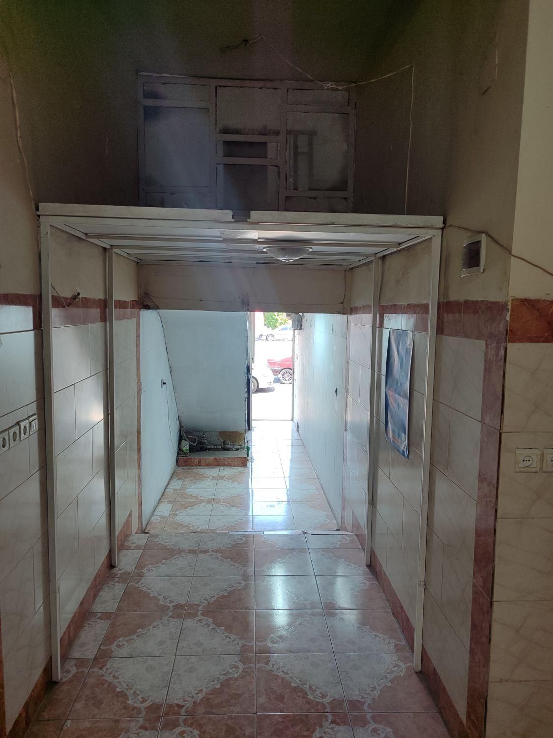 واحد تجاری ۱۳۰ متری بر اصلی|اجارهٔ دفتر کار، اتاق اداری، مطب|مرودشت, ژیان|دیوار