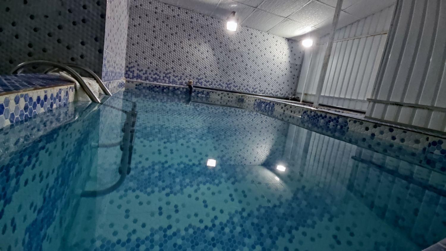 ویلااستخردارآبگرم شهری|اجارهٔ کوتاه‌مدت ویلا و باغ|تنکابن, |دیوار