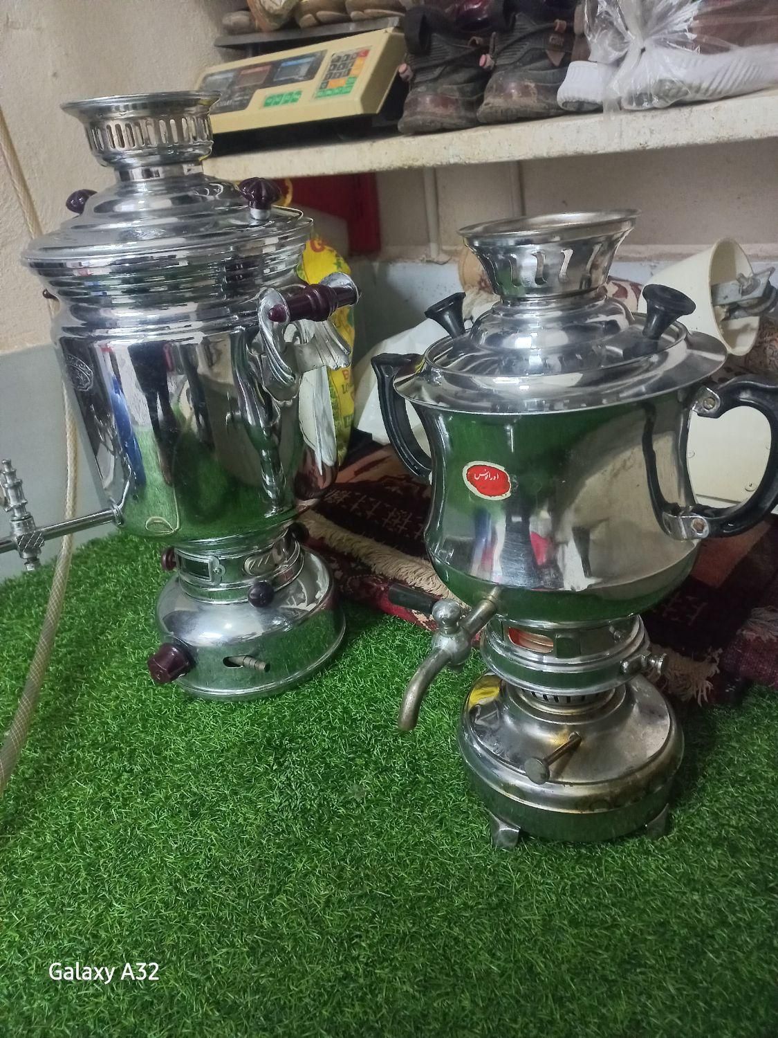 سماور نفتی اورانوس ۴ لیتری درحال کار|سماور، چای‌ساز، قهوه‌ساز|گرگان, |دیوار