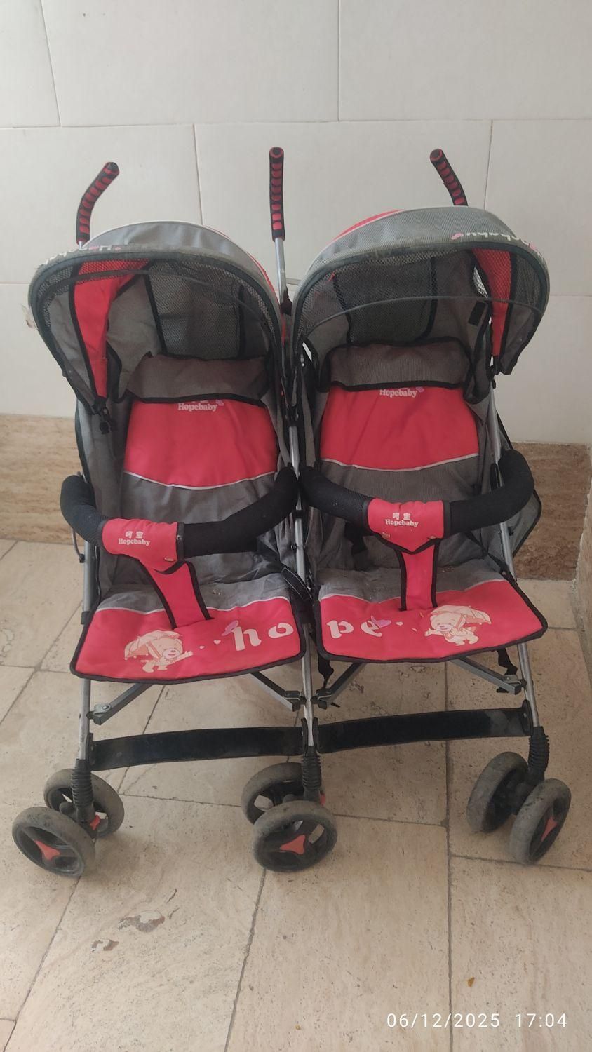 کالسکه دوقلوی عصایی خارجی|کالسکه و لوازم جانبی|شهریار, کهنز|دیوار