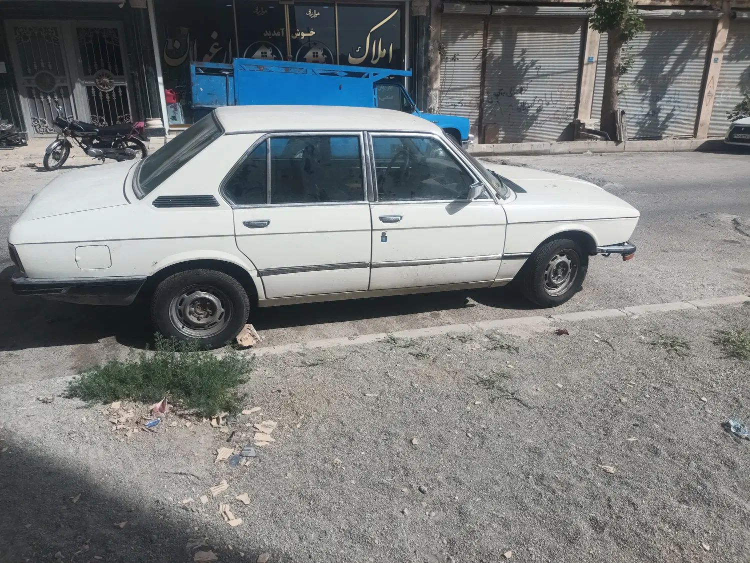 بی ام و 518 تمیز، فنی سالم، قیمت مناسب|خودرو کلاسیک|تهران, شهرک چیتگر|دیوار