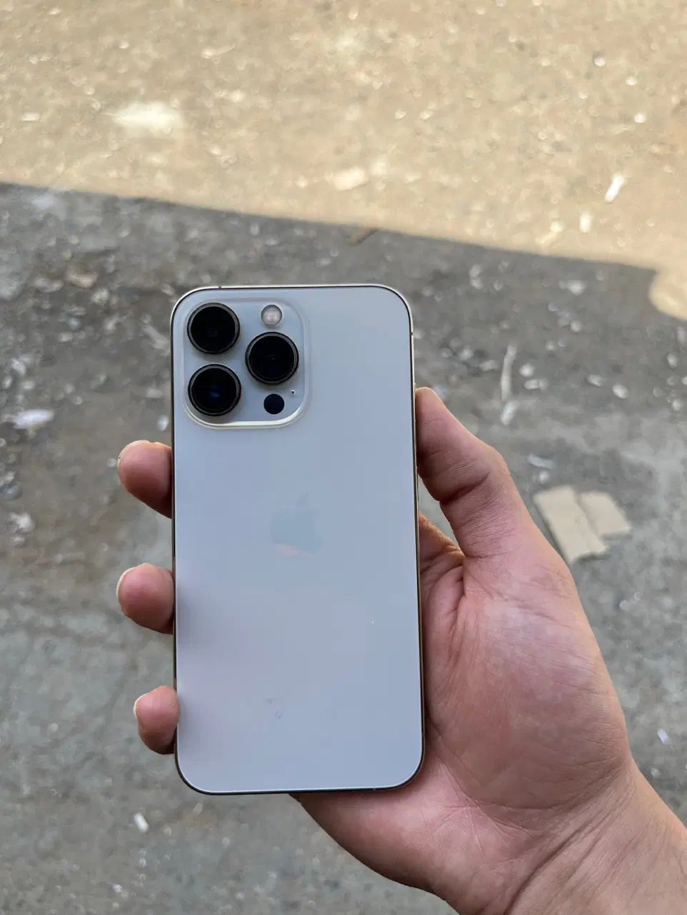 اپل iPhone 13 Pro با حافظهٔ ۲۵۶ گیگابایت|موبایل|تهران, نعمت‌آباد|دیوار