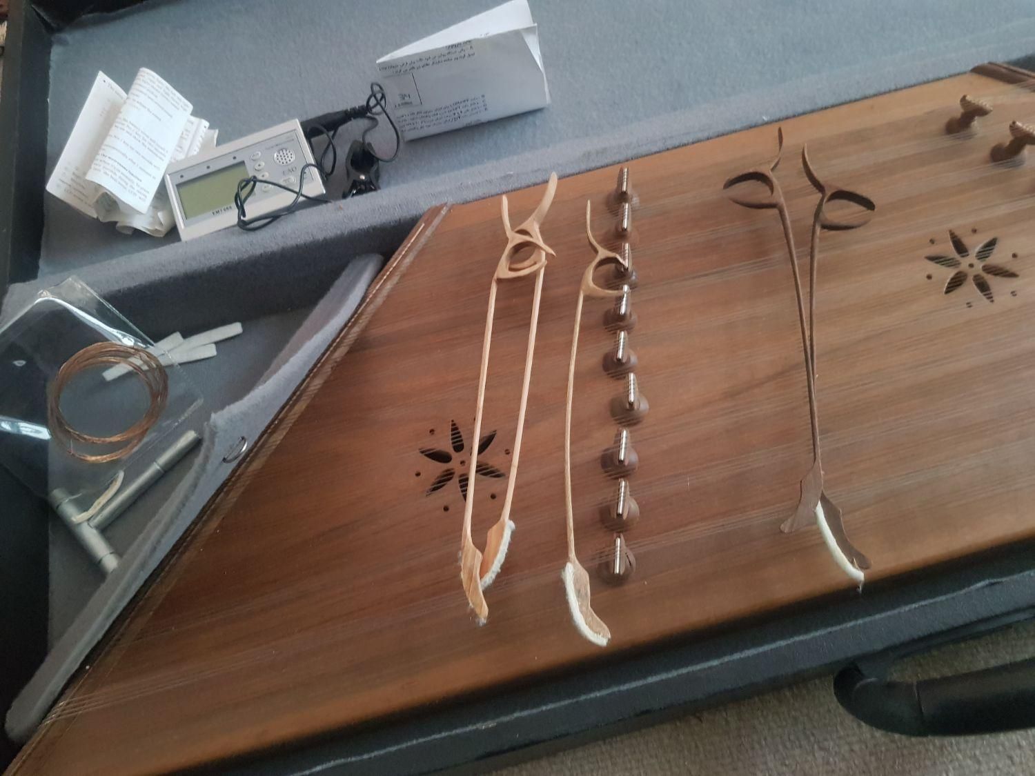 سنتور قدیمی|سازهای سنتی|اردبیل, |دیوار