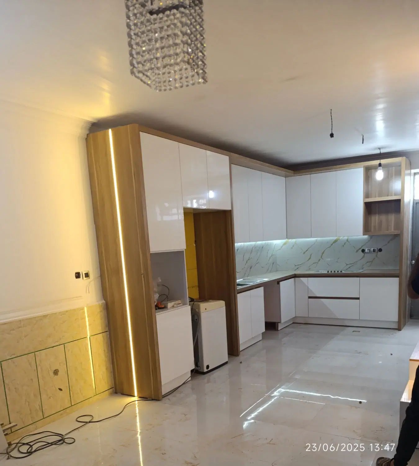 نصب و تعمیرات انواع کابینت وکمدو|خدمات پیشه و مهارت|بندرعباس, |دیوار