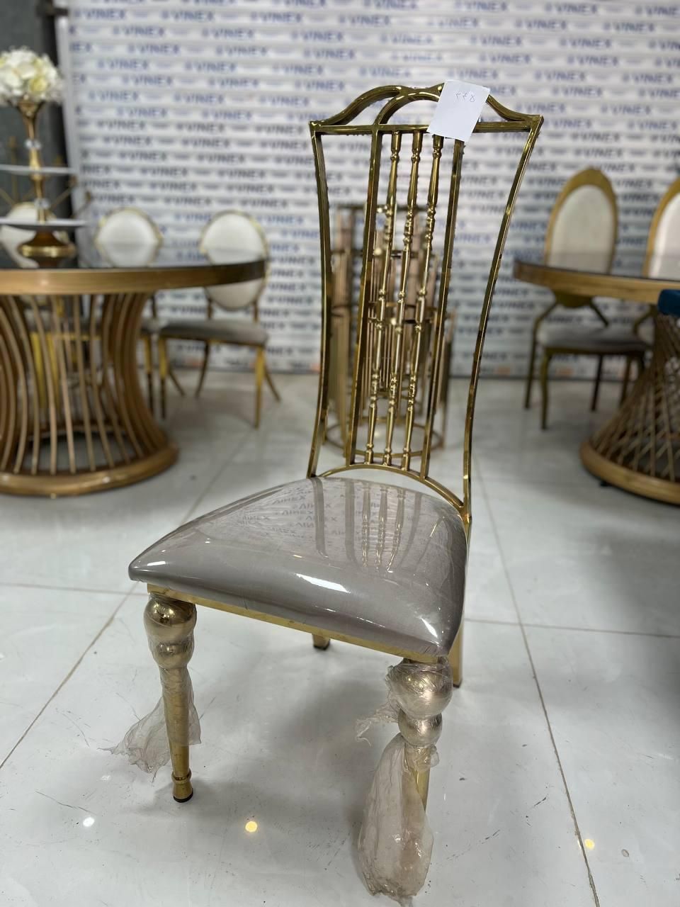 صندلی فلزی دست دوم تالاروخانه عقدمدل شان|عمده‌فروشی|بابل, |دیوار