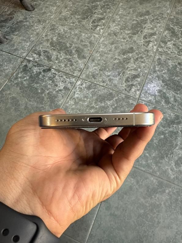 اپل iPhone 16 Pro Max با حافظهٔ ۲۵۶ گیگابایت|موبایل|اصفهان, روشن‌دشت|دیوار