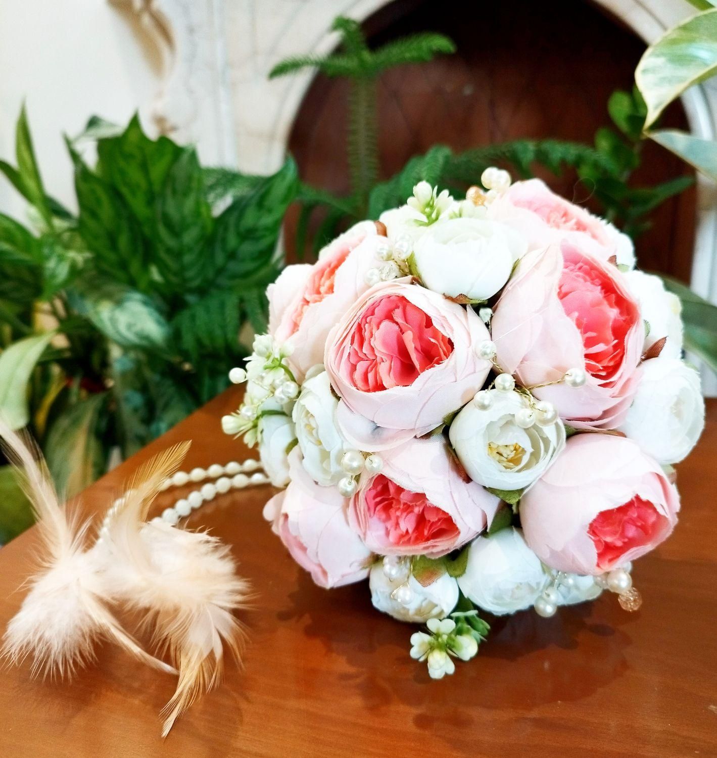 دسته گل عروس لیندا|گل مصنوعی|ری, سرتخت|دیوار