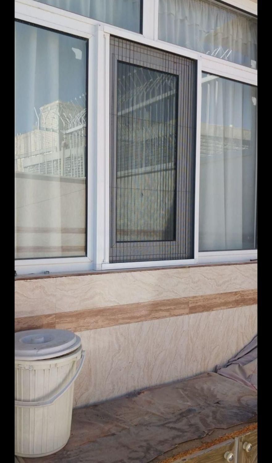 ساخت و تعمیرات درب  و پنجره توری پلیسه ای و upvc|خدمات پیشه و مهارت|تهران, مهران (سیدخندان)|دیوار