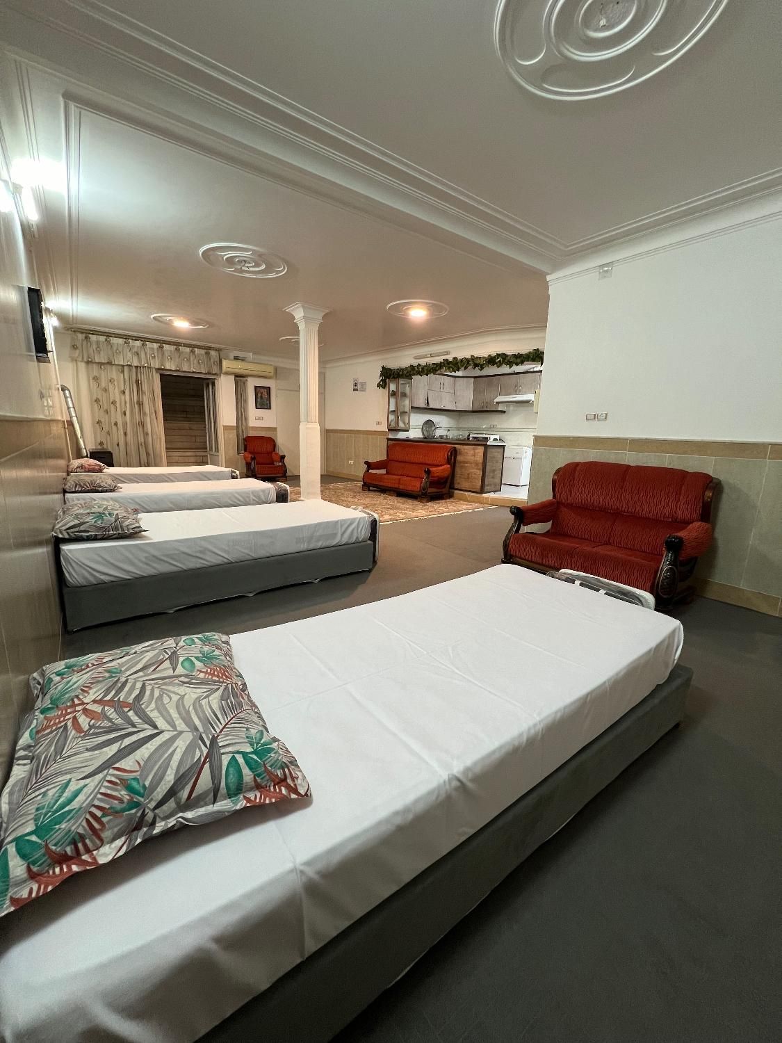 سوییت تمیز،روزانه،هفتگی،مسافر خانه،نزدیک حرم|اجارهٔ کوتاه‌مدت آپارتمان و سوئیت|قم, چهار مردان|دیوار