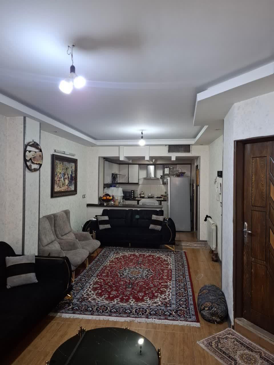 آپارتمان تک واحدی/تاپ لوکیشین بزرگمهر/پرنور|اجارهٔ آپارتمان|اصفهان, مفتح|دیوار