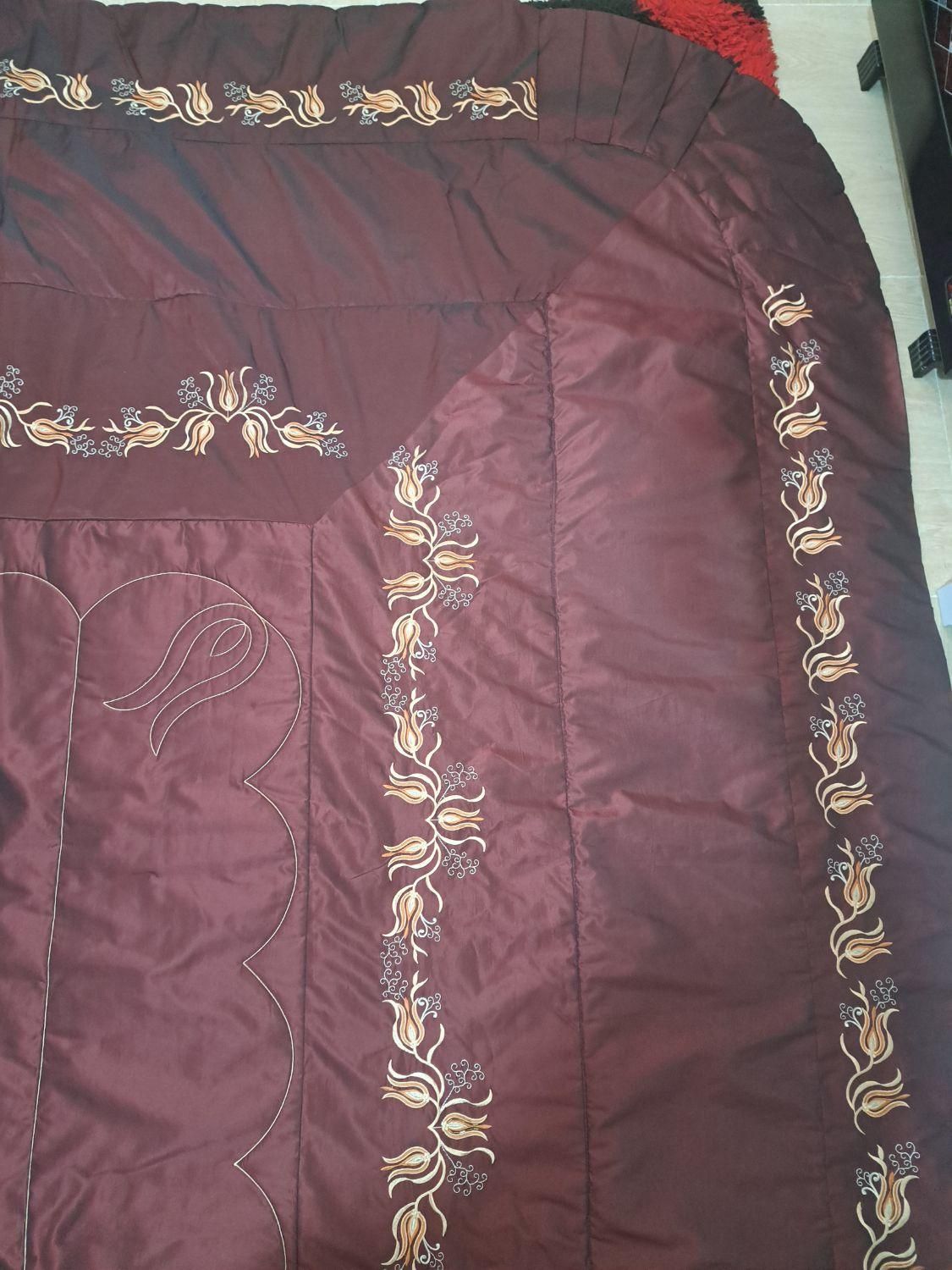 رو تختی دو نفره.صحنه|سرویس روتختی|صحنه, |دیوار