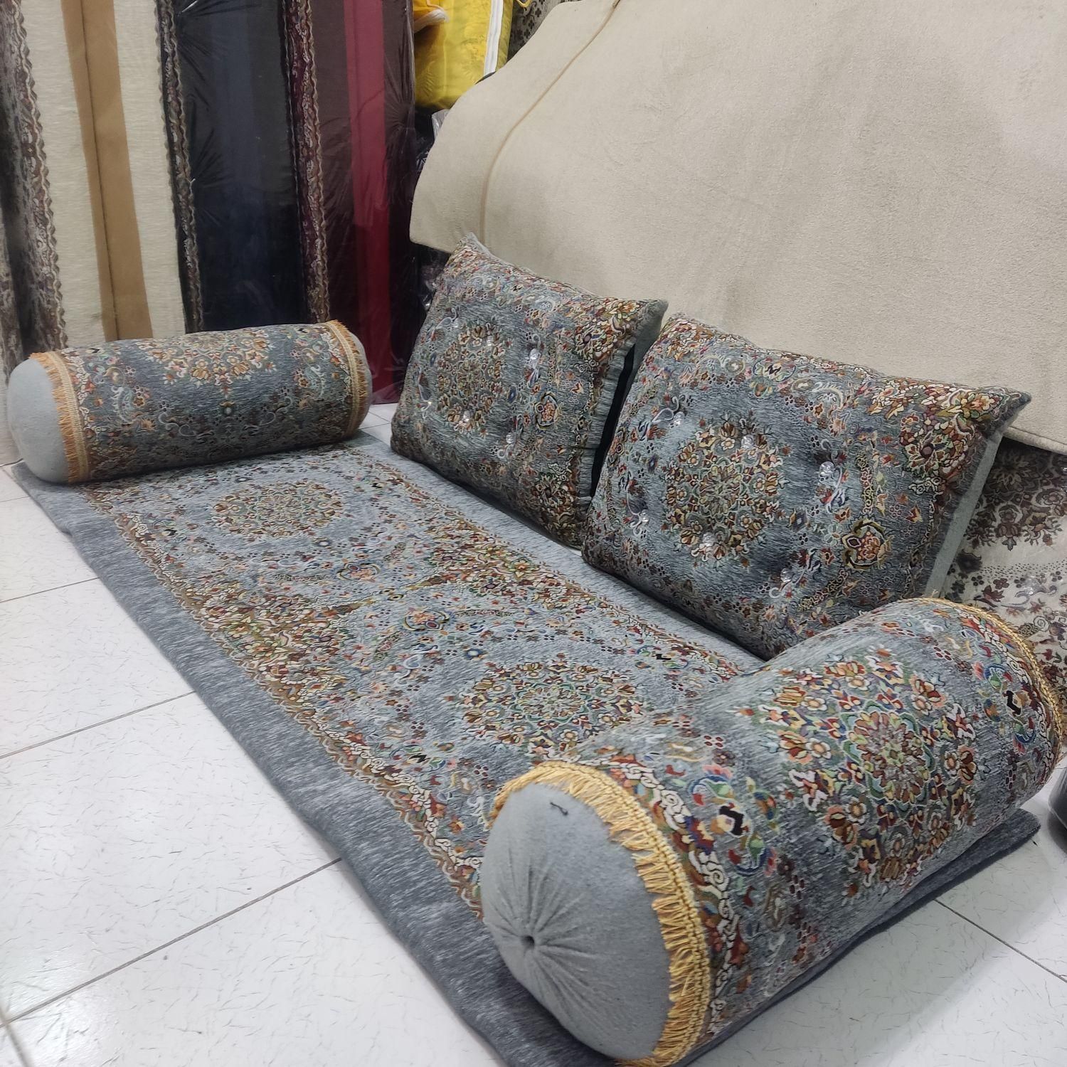 پشتی سنتی شاهنشین|پشتی|اصفهان, نصرآباد|دیوار