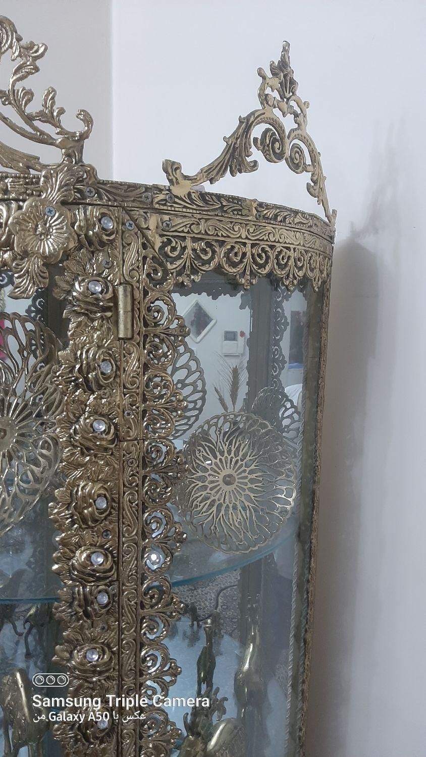 ویترین و سطل‌ دستمال برنجی اصل و سنگین بار|صنایع دستی و سایر لوازم تزئینی|تهران, مولوی|دیوار
