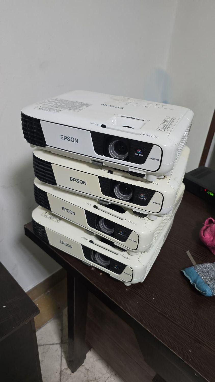 ویدیو پرژکتور ژاپنی برای تمامی اماکن|تلویزیون و پروژکتور|قزوین, |دیوار