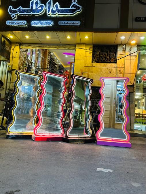 ایینه نوردا neon felaksi رگال تجهیزات سالنی|آینه|تهران, نعمت‌آباد|دیوار