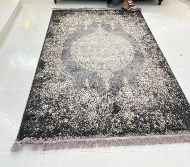 فرش کلاسیک حوض دار طوسی و زغالی|فرش|تهران, عبدل‌آباد|دیوار