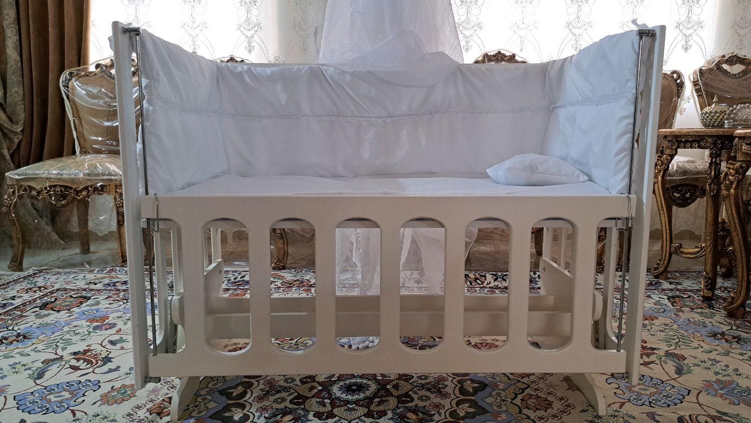 تخت کنار مادر گهواره دار|تخت و سرویس خواب|سراب, |دیوار