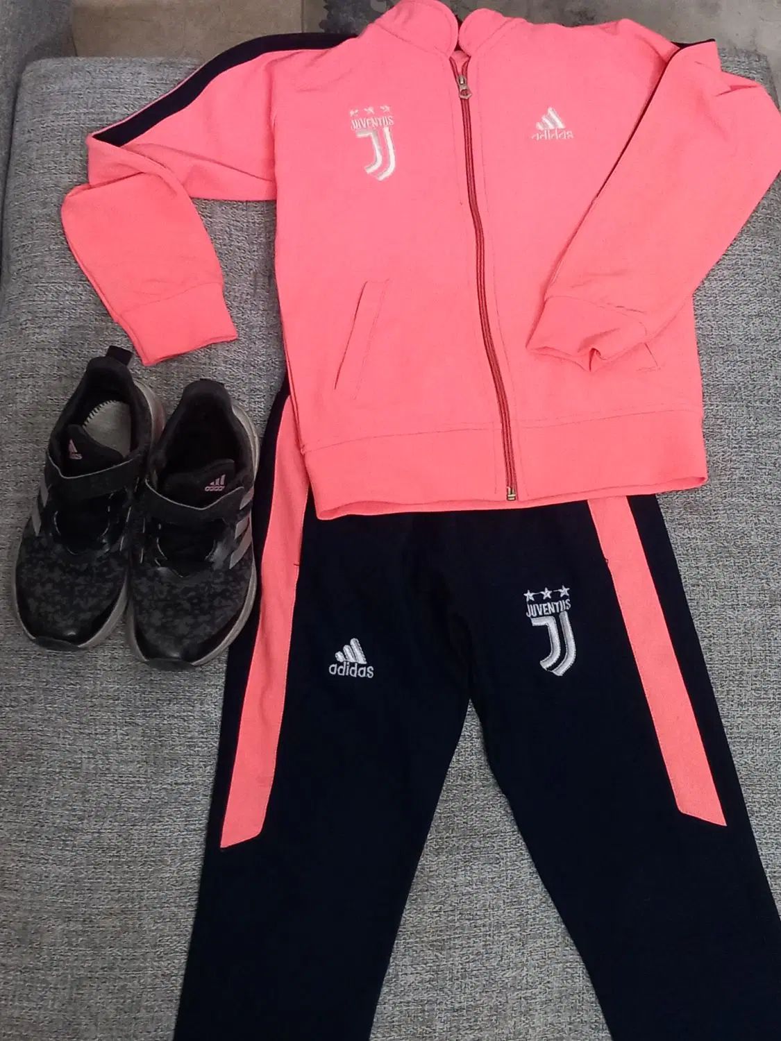 ست ورزشی adidasدخترانه خارجی +کفش|کفش و لباس بچه|مشهد, مشکینی (شهرک غرب)|دیوار