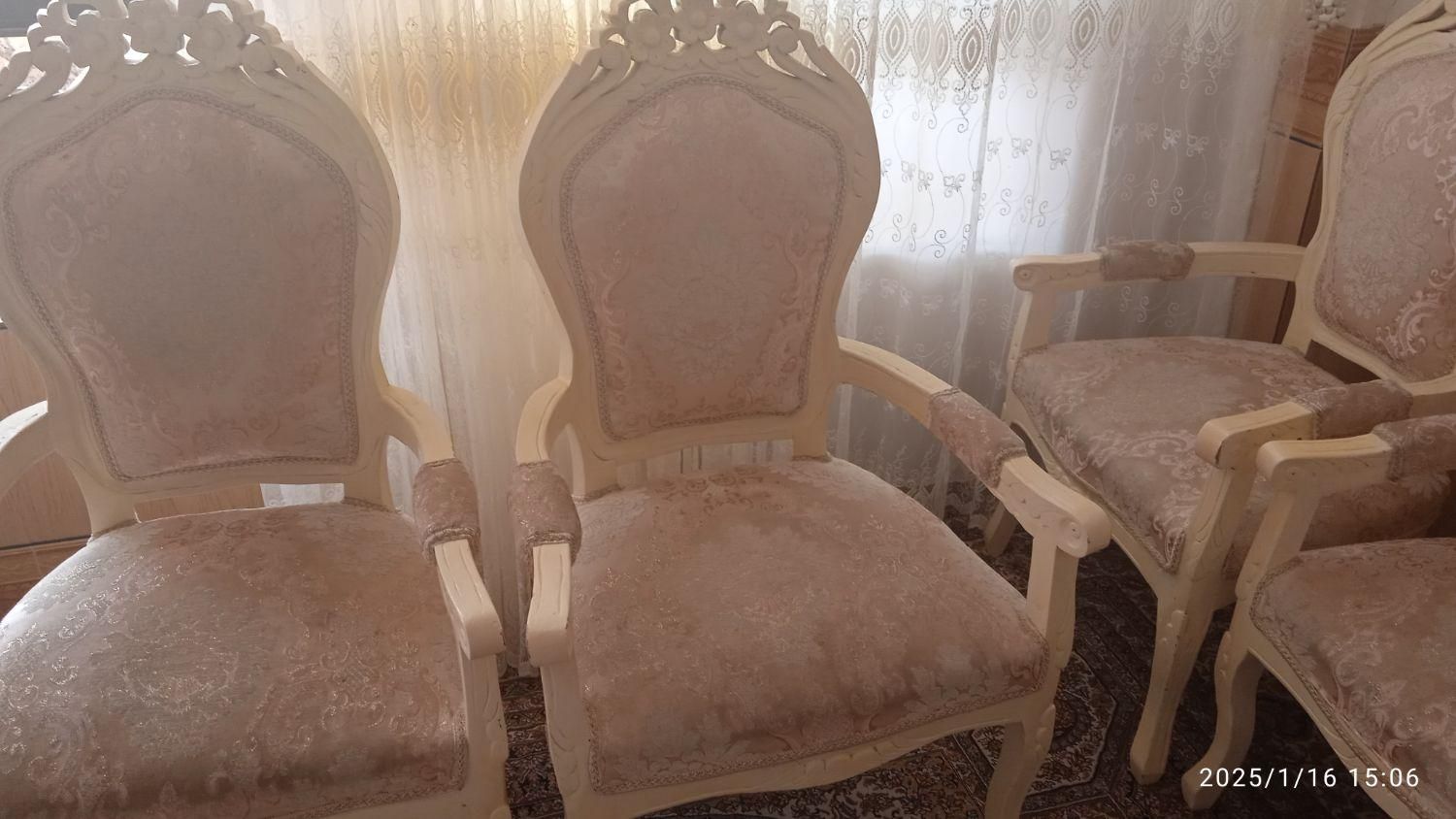 به علت جابه جای|مبلمان خانگی و میز عسلی|فارسان, |دیوار