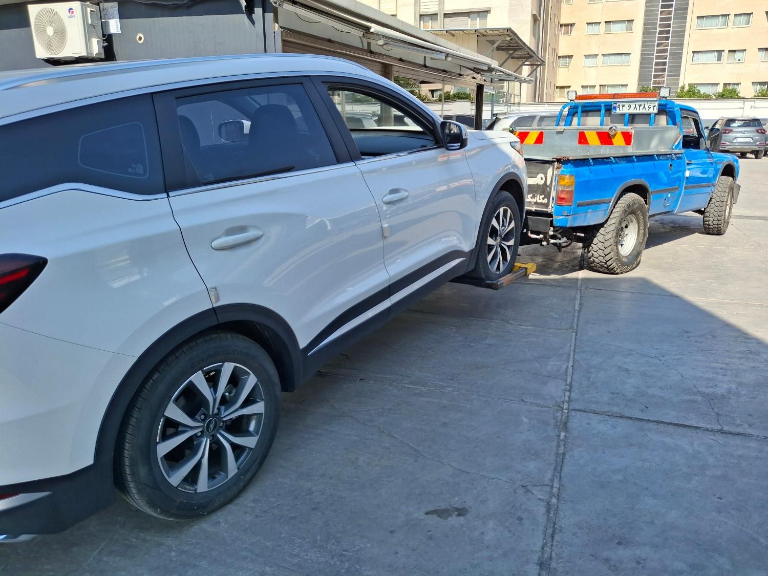 امدادخودروچرخگیر،میکانیک سیار،جرثقیل لوازم یدکی|خدمات حمل و نقل|شیراز, شهرک سراج‎|دیوار