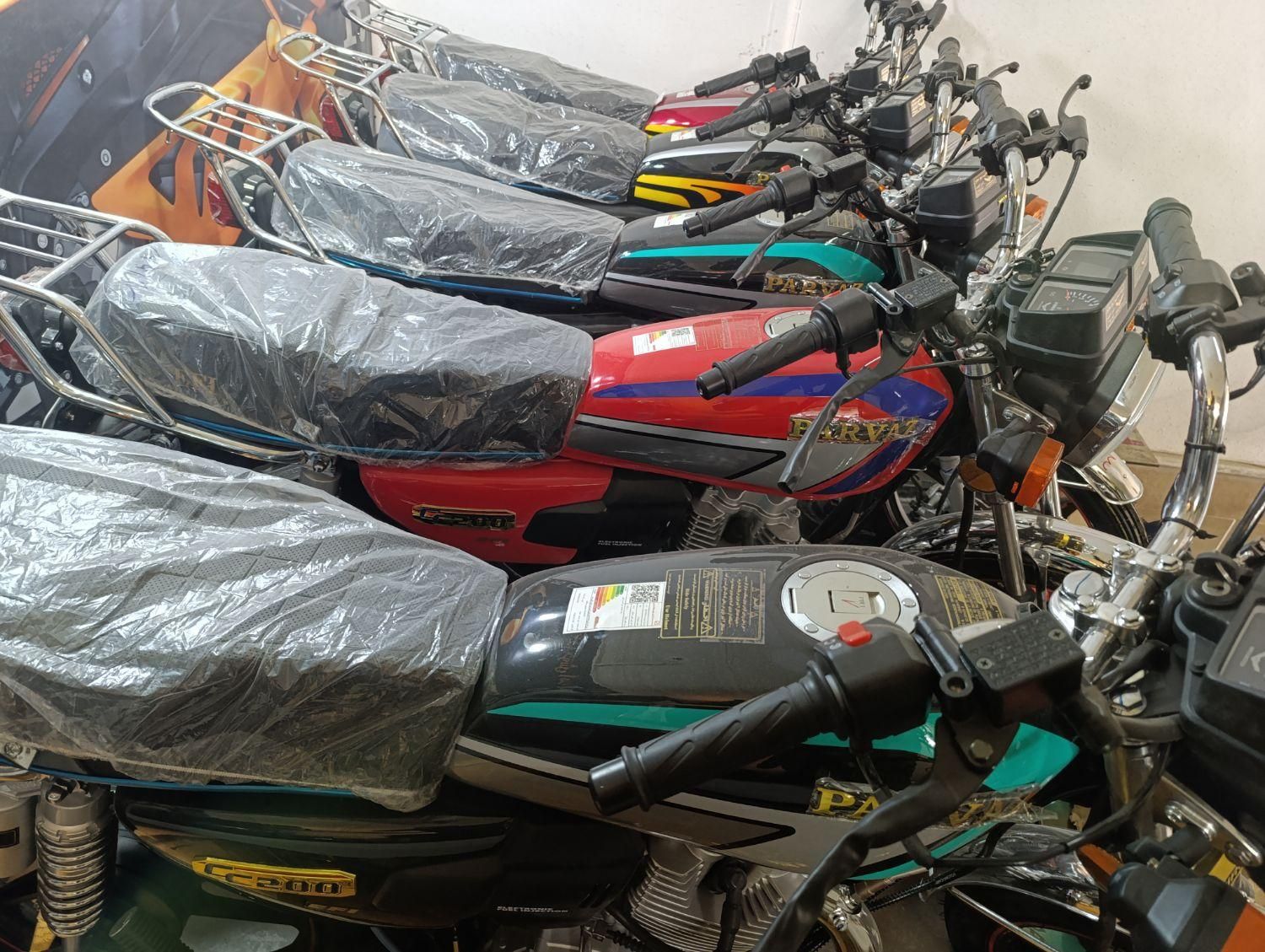 پرواز 200...مدل 404 معاوضه با کارکرده|موتورسیکلت|مشهد, طبرسی شمالی|دیوار