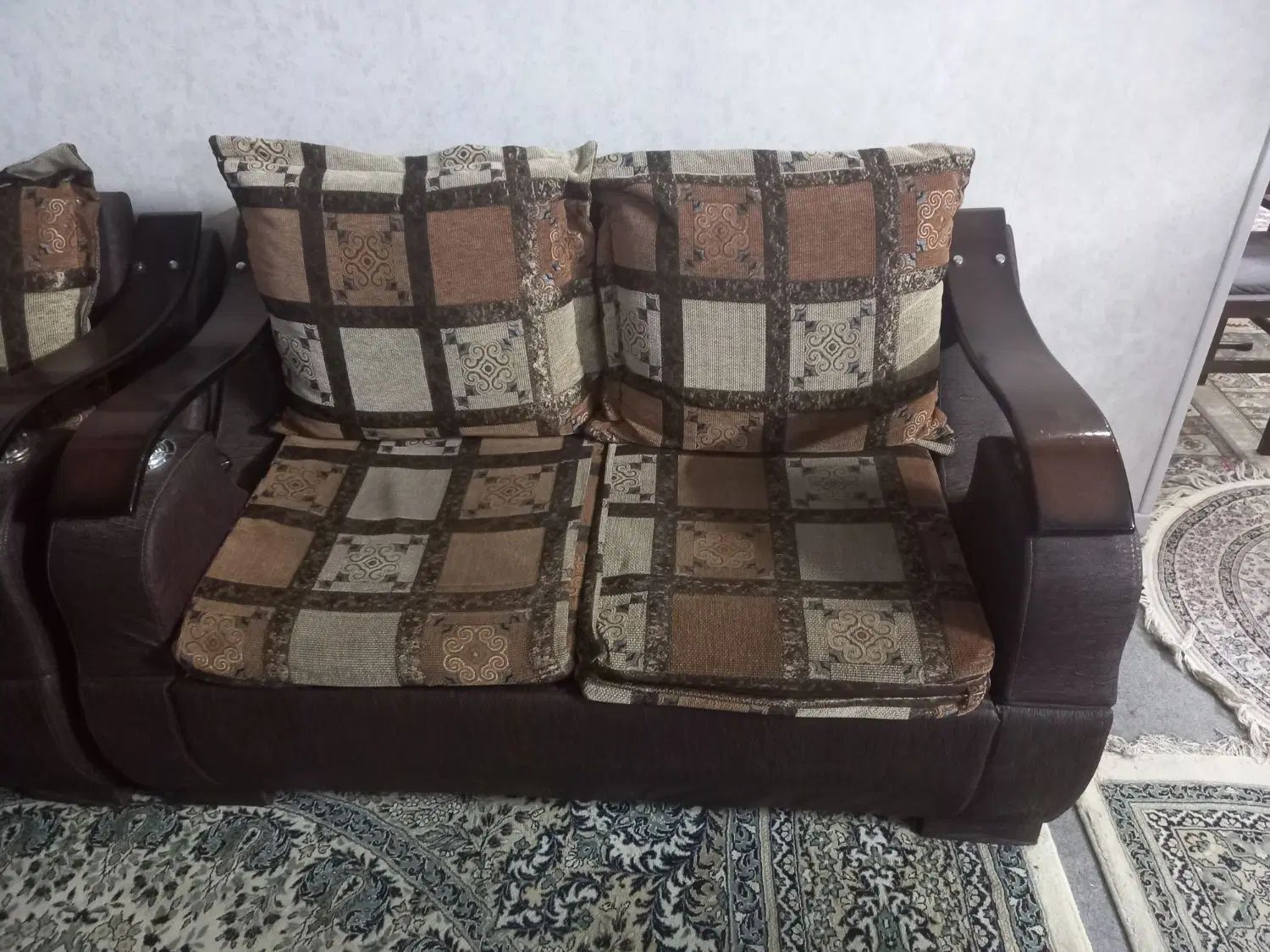 مبل|مبلمان خانگی و میز عسلی|اصفهان, سنبلستان|دیوار