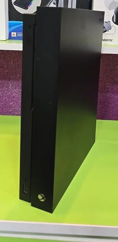 Xbox one x ایکس باکس وان ایکس|کنسول، بازی ویدئویی و آنلاین|رشت, حاجی آباد|دیوار