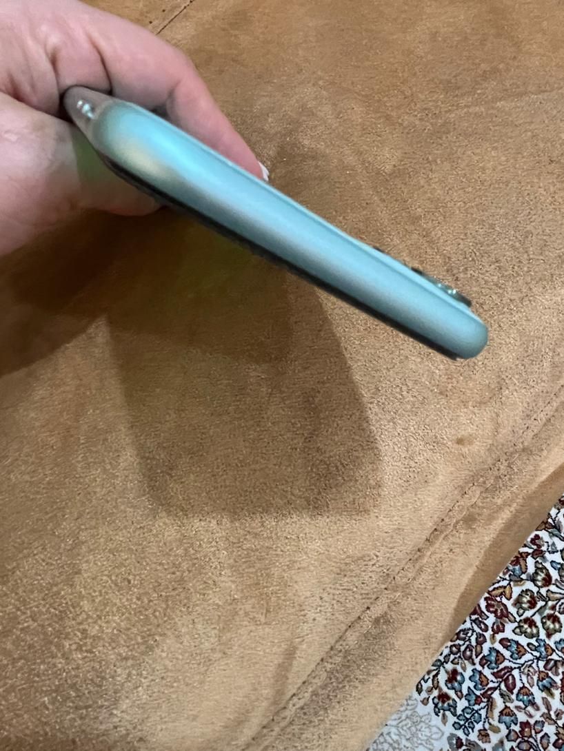 اپل iPhone 11 با حافظهٔ ۱۲۸ گیگابایت|موبایل|شهرکرد, |دیوار
