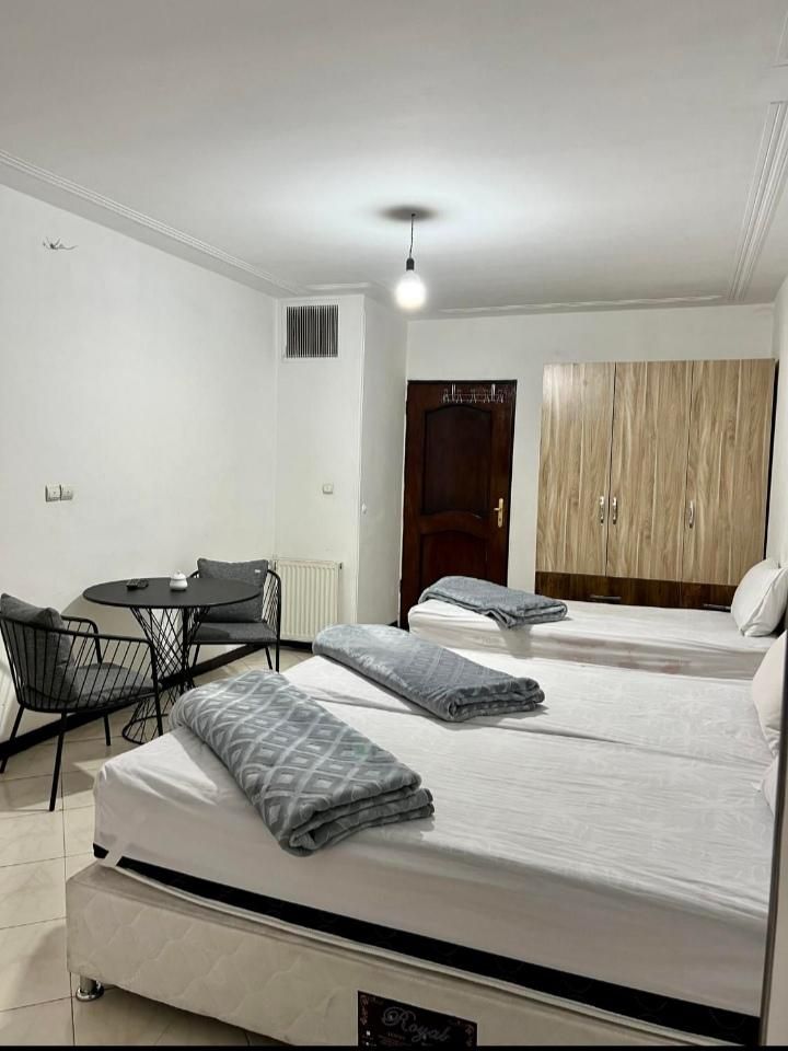 آپارتمان مبله|اجارهٔ کوتاه‌مدت آپارتمان و سوئیت|شیراز, فرگاز|دیوار