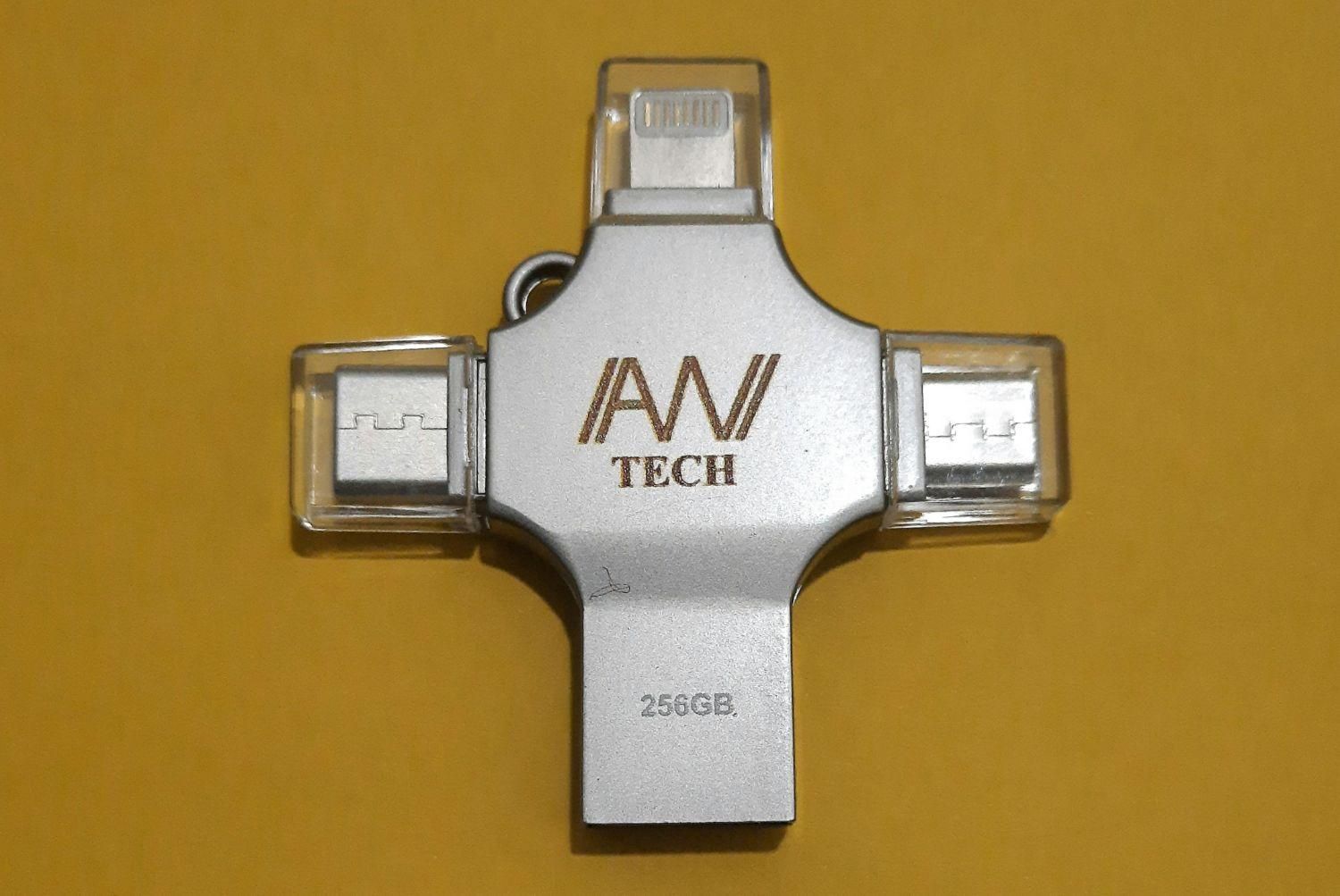 فلش مموری ۴ سر ، ظرفیت ۲۵۶ گیگ ، ۲ سال گارانتی|لوازم جانبی موبایل و تبلت|تهران, ونک|دیوار