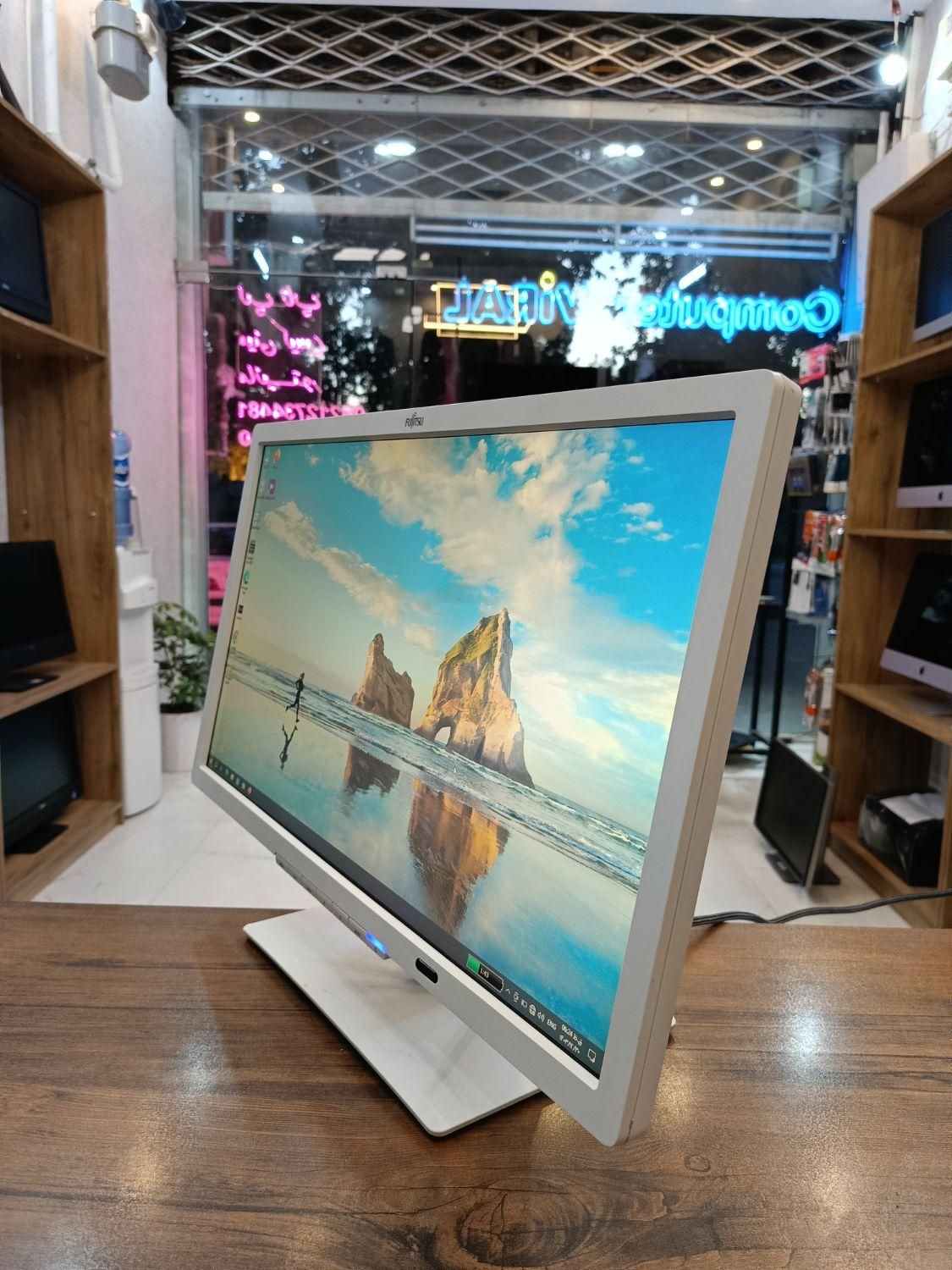 مانیتور فوجیتسو ساخت آلمان 24 اینچ HDMI DP VGA|قطعات و لوازم جانبی رایانه|مشهد, گوهرشاد|دیوار
