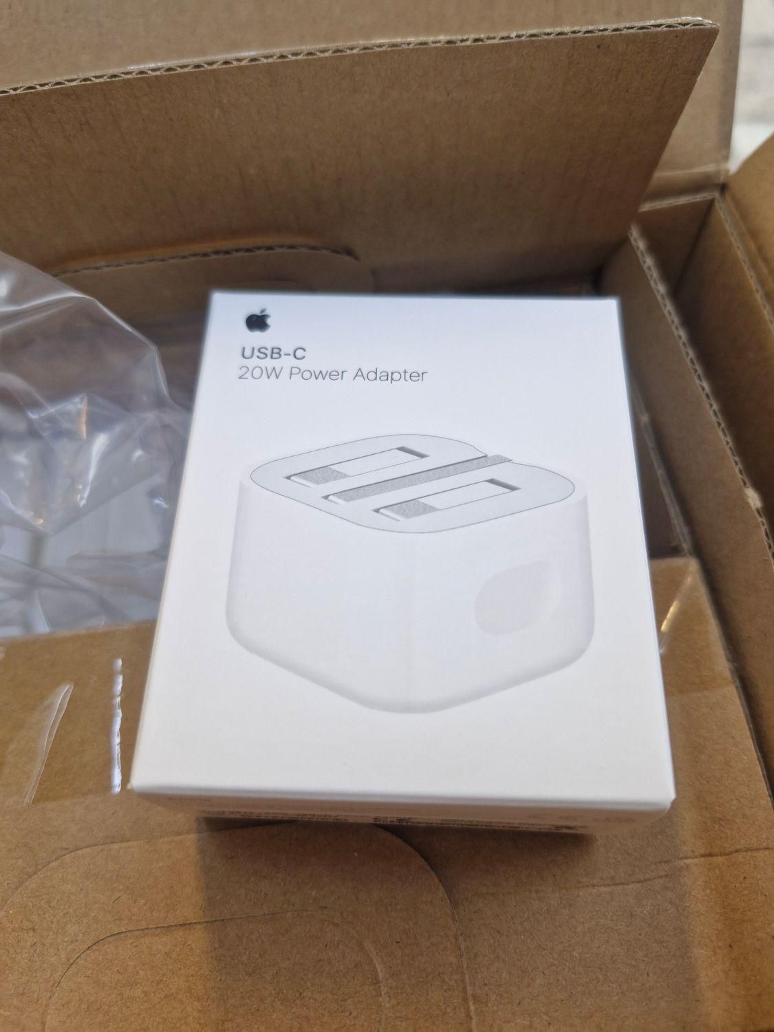 کلگی شارژ (شارژر)آیفون (۱۲ تا ۱۶ اصلی)اورجینال|لوازم جانبی موبایل و تبلت|شیراز, فرهنگ شهر|دیوار