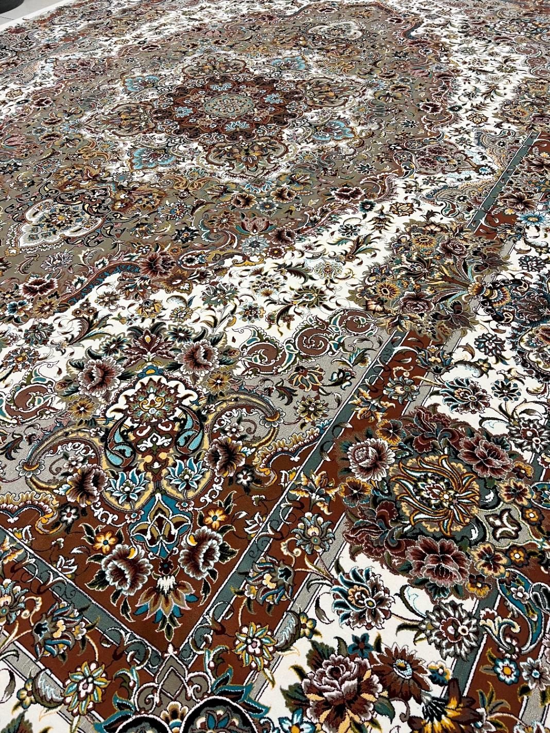 فرش نادر ۶ متر نمایندگی تبریز فول سایز موجود|فرش|تبریز, |دیوار