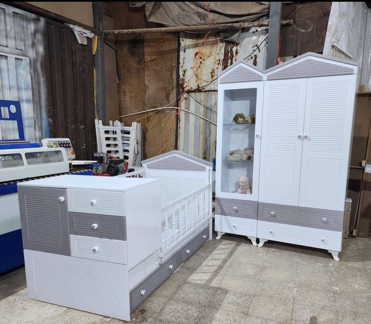 سیسمونی / سرویس خواب نوزاد / کودک / نوجوان / تخت|تخت و سرویس خواب|اردبیل, |دیوار