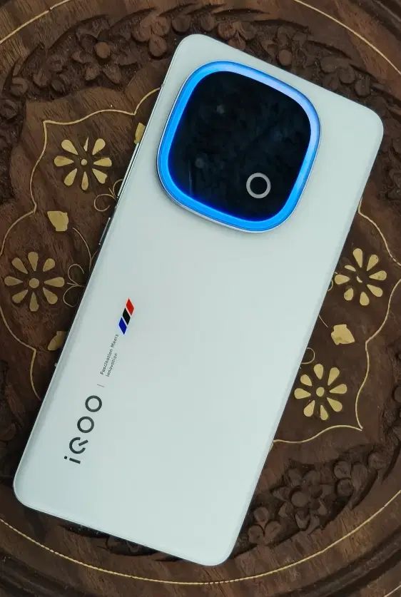 گوشی زیبا و قدرتمند IQOO 13|موبایل|تهران, جمهوری|دیوار
