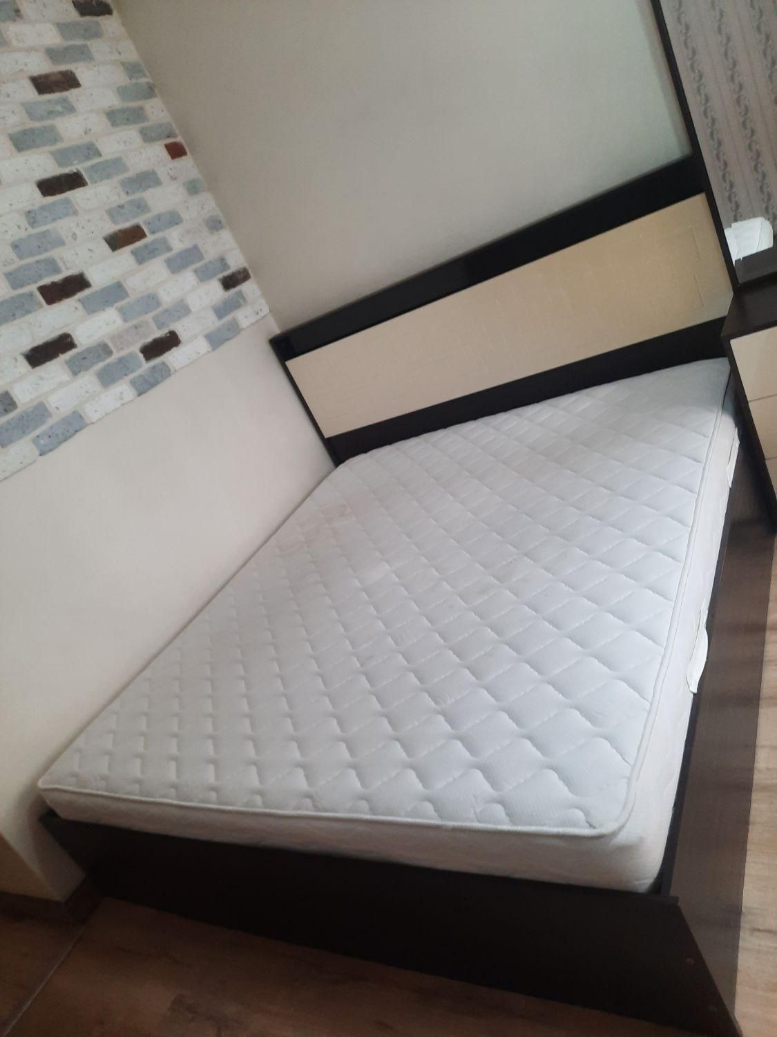 ست تخت  ۱۸۰ سانتی همراه دراور و تشک|تخت و سرویس خواب|تهران, شادمان|دیوار