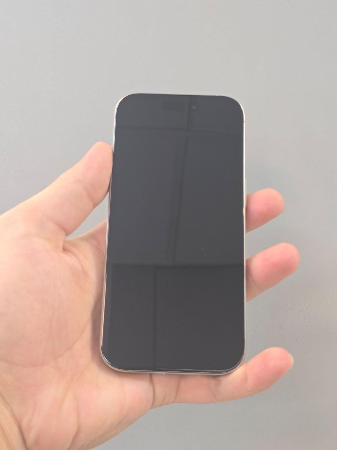 اپل iPhone 16 Pro با حافظهٔ ۲۵۶ گیگابایت|موبایل|مشهد, احمدآباد|دیوار