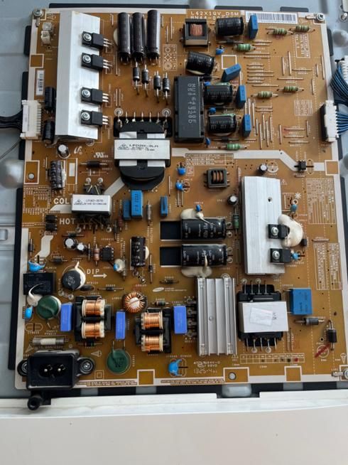 خریدار تلویزیون های معیوب و خراب LED و فروش|تلویزیون و پروژکتور|تهران, نیروی هوایی (پیروزی)|دیوار