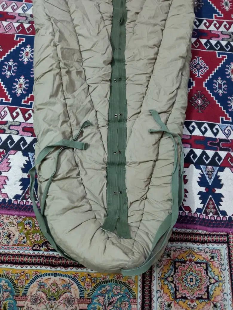 کیسه خواب پر آمریکا آمریکایی اصل قدیمی عتیقه انتیک|کوهنوردی و کمپینگ|اصفهان, شیخ اشراق|دیوار